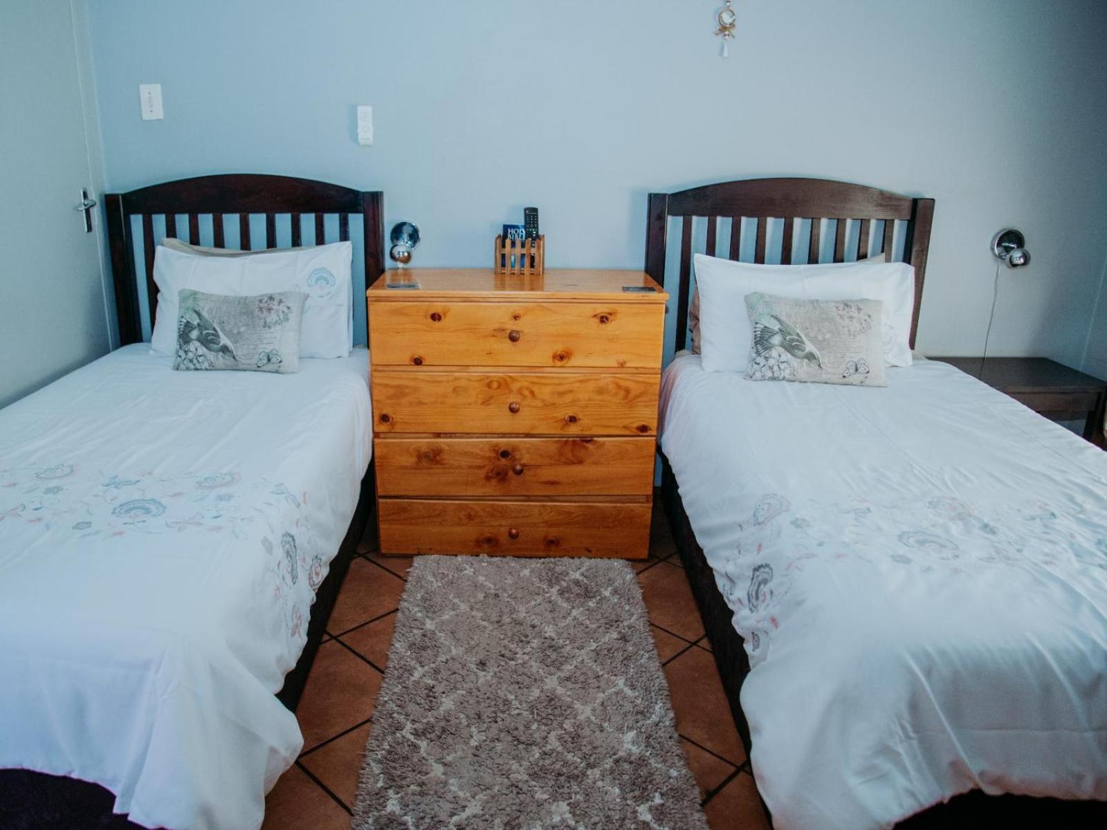 Stay At 12 Guesthouse And Selfcatering Middelburg  Room photo